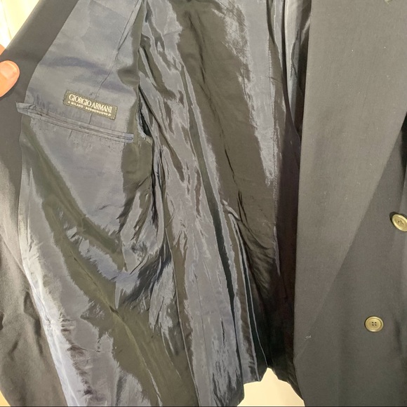 Giorgio Armani Men’s Suit Jacket. - Picture 3 of 6